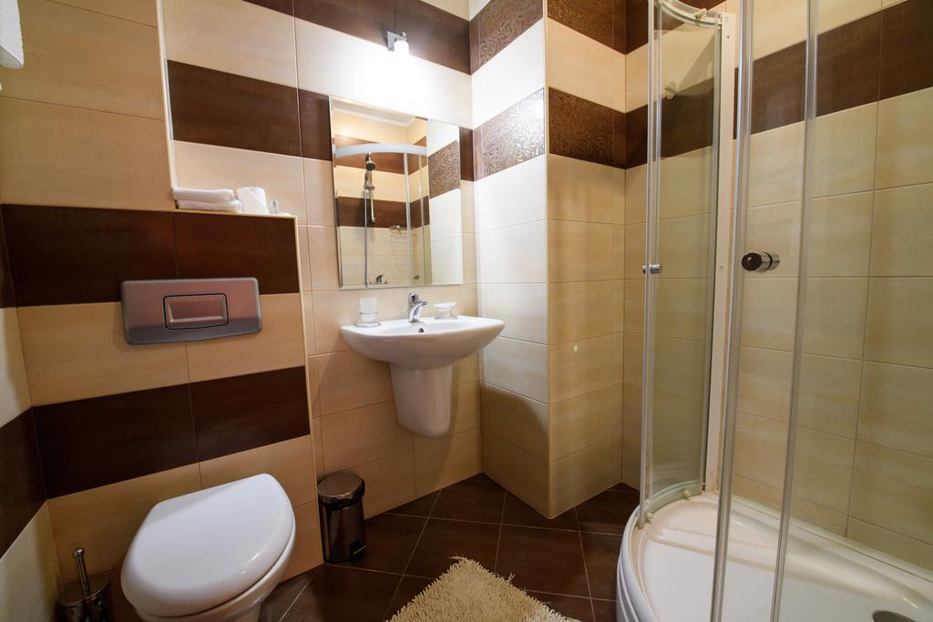 Sinabovite Houses Hotel Badevtsi Eksteriør billede